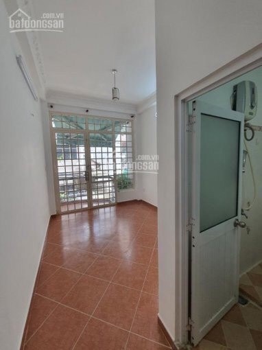 Cần cho thuê nhà 2 lầu hẻm 159 Đào Duy Anh, Phú Nhuận
