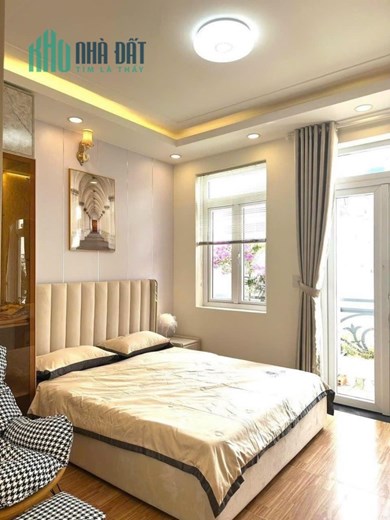 NHÀ BÁN 5 TẦNG - 5 PN- KHU VỰC SÁT LÀNG HOA- P.8- GÒ VẤP
DT 52m2- GÍA CHỈ 7,6 TỶ