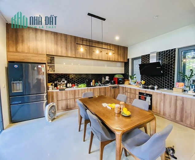 Nhà Đẹp Long Lanh phố Ngọc Thụy, Sân vườn, Tiểu cảnh, Sống Đẳng Cấp.