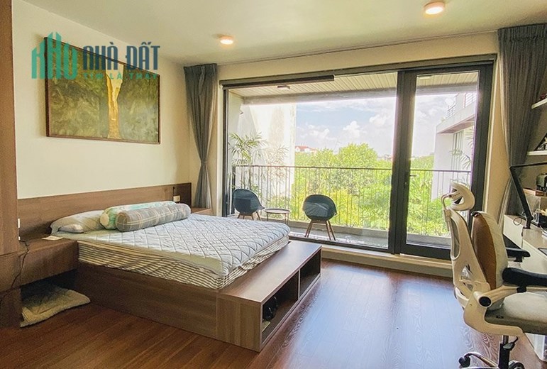 Nhà Đẹp Long Lanh phố Ngọc Thụy, Sân vườn, Tiểu cảnh, Sống Đẳng Cấp.