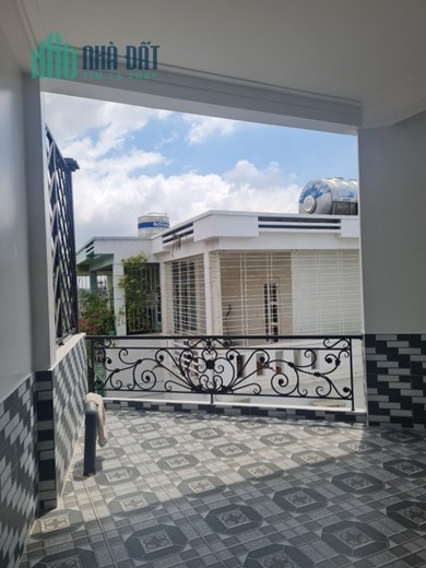 Bán nhà xây mới, độc lập 4 tầng x 62.6m2 mặt đường Kiều Sơn, giá 4.25 tỷ