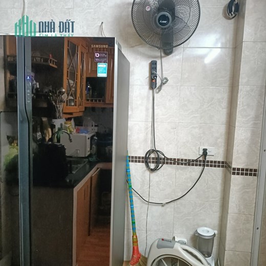 Ô TÔ ĐỖ CỬA, KINH DOANH, KHU DÂN TRÍ CAO, TIỆN ÍCH ĐỦ, AN NINH TỐT. Nhà Tập thể 80 m, T1, MT 3.5 m,