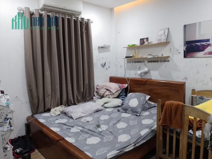 Cần Bán nhà Phố Chính Kinh KD 36Tr/Tháng 46m2 6 tầng MT 4,1 chỉ 5,5 tỷ LHCC.