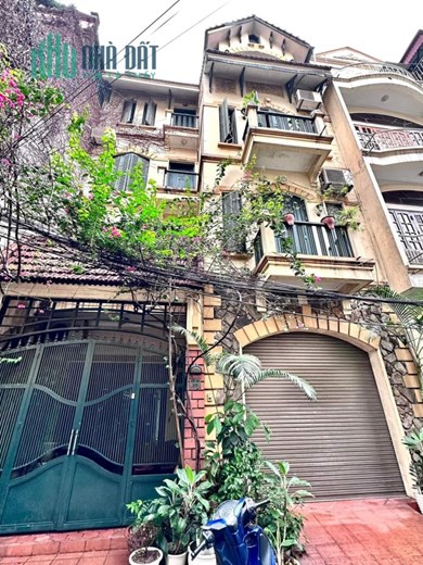 PHÂN LÔ CÁN BỘ PHỐ BẠCH MAI - VỈA HÈ,  Ô TÔ TRÁNH; 92m x 4 tầng. Giá 16.8 tỷ.