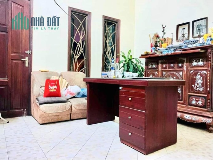 PHÂN LÔ CÁN BỘ PHỐ BẠCH MAI - VỈA HÈ,  Ô TÔ TRÁNH; 92m x 4 tầng. Giá 16.8 tỷ.