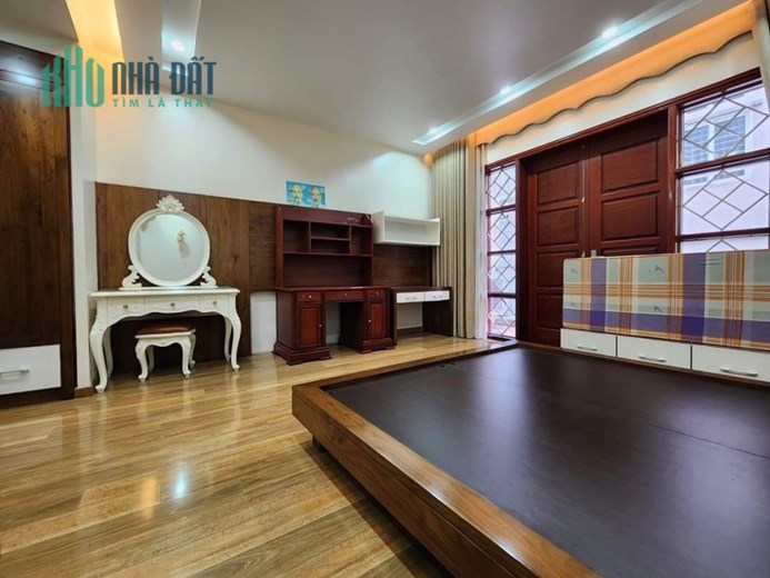 BÁN NHÀ PHỐ VĨNH PHÚC, 80M2, 7 TÂNG, THANG MÁY, 25 TỶ.