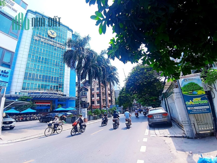 Bán nhà mặt phố Thụy Khuê 235m², 4 tầng, MT 11m, giá chào 62 tỷ Tây Hồ