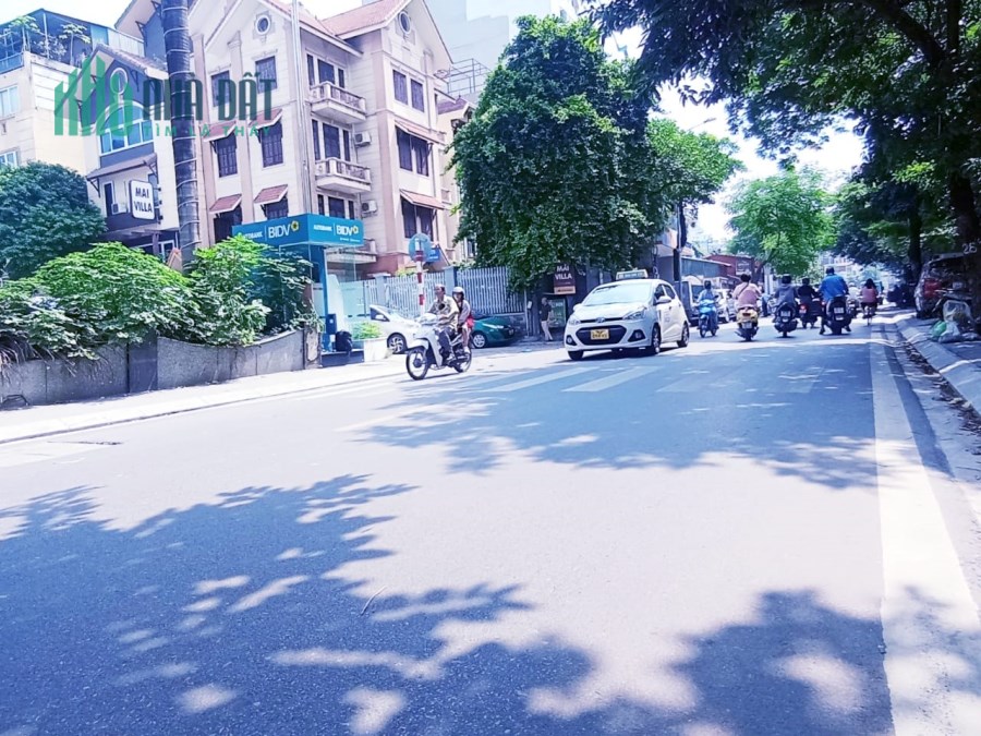 Bán nhà mặt phố Thụy Khuê 235m², 4 tầng, MT 11m, giá chào 62 tỷ Tây Hồ