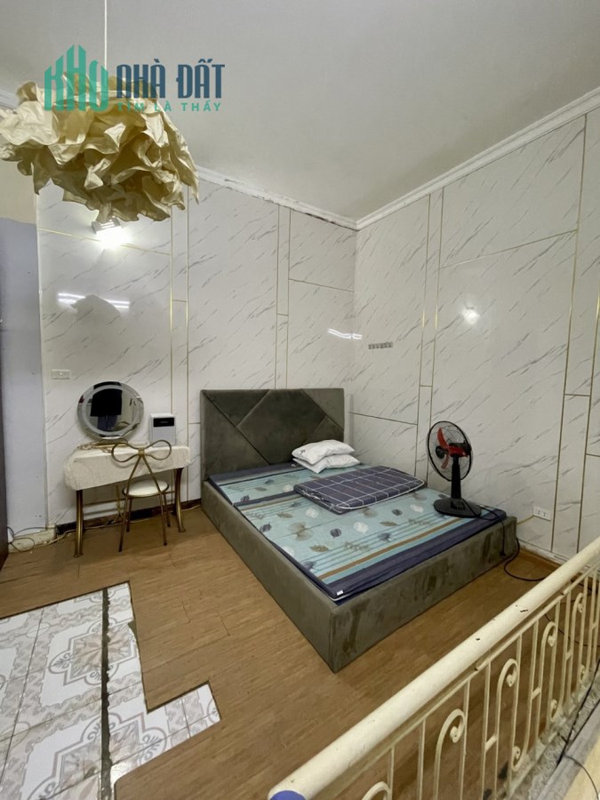 ĐẸP QUÁ! CHỈ HƠN 1 tỷ CÓ NGAY NHÀ 3 TẦNG LÕI ĐỐNG ĐA, Ô TÔ VÀO TẬN CỔNG - XUNG QUANH NHIỀU TIỆN ÍCH