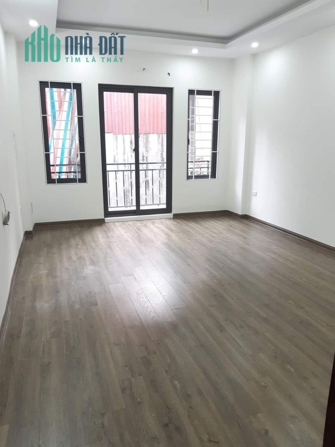 NHÀ HIẾM TUYỆT ĐẸP MINH KHAI NGÕ NÔNG RỘNG 40M2 5 TẦNG MẶT TIỀN 4M 3.9 TỶ