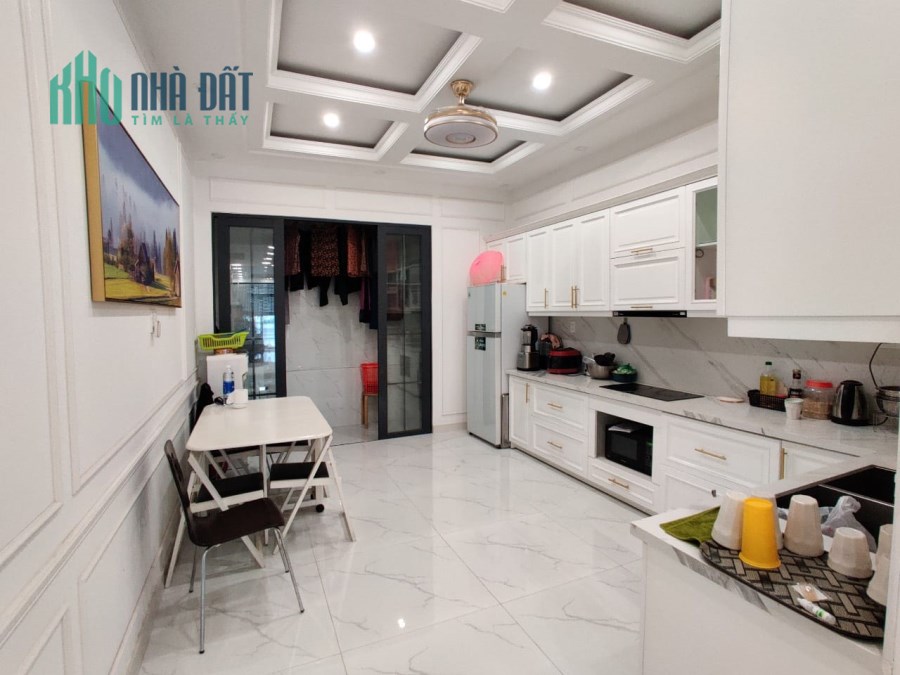 NHÀ MẶT TIỀN ĐƯỜNG HOA KHU ĂN CHƠI PHAN XÍCH LONG 65M2 MÀ GIÁ CHỈ 21.5 TỶ!!!