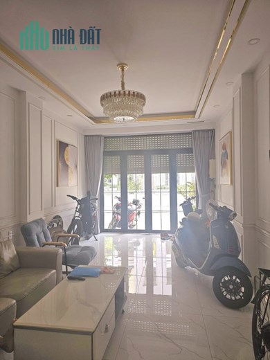 NHÀ MẶT TIỀN ĐƯỜNG HOA KHU ĂN CHƠI PHAN XÍCH LONG 65M2 MÀ GIÁ CHỈ 21.5 TỶ!!!