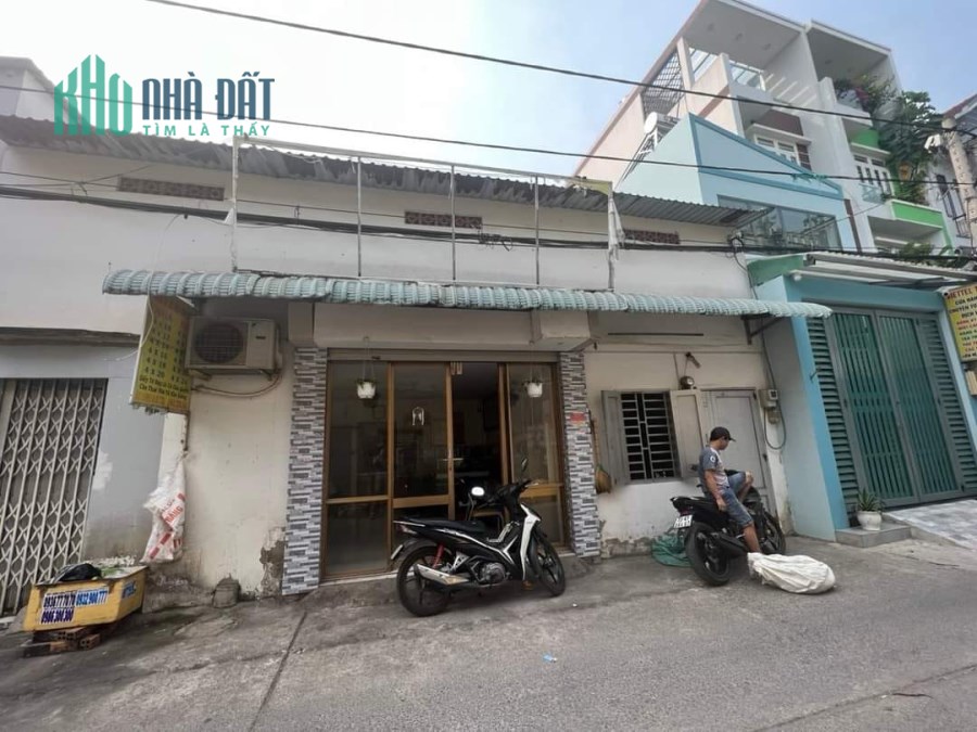 Bán nhà mặt tiền kinh doanh cấp 4, 8x7m, hẻm rộng 5m, gần QL1A  Bình hưng Hòa B. giá nhỉnh 3 tỷ