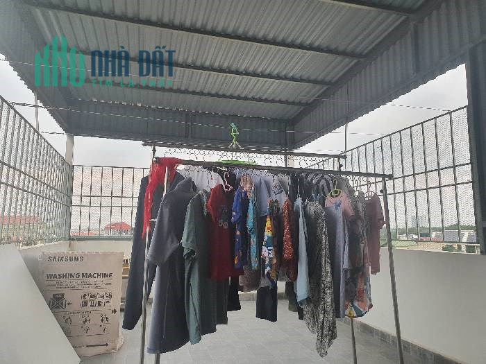 Bán nhà phố THẠCH BÀN 45m 5 tầng MT5,5m, nhỉnh 2 tỷ. Nhà DÂN XÂY rất mới, chắc chắn