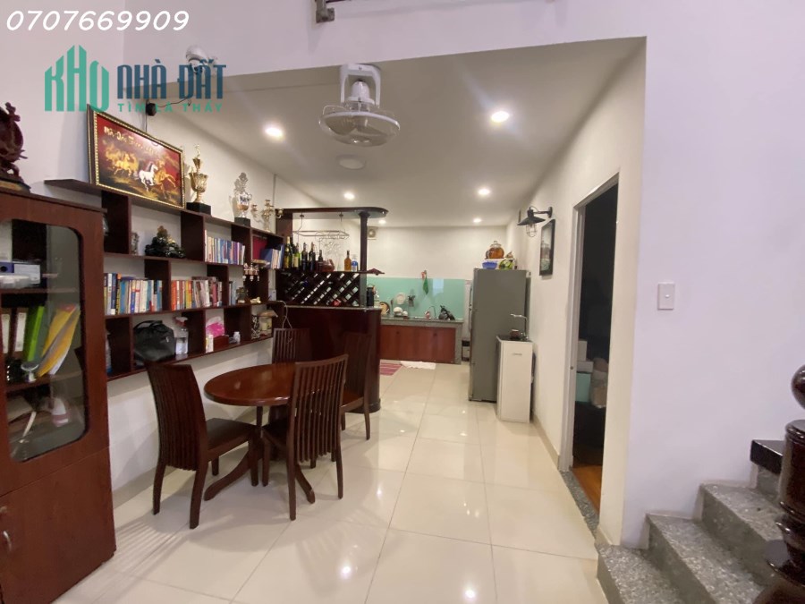 Bán nhà gần Võ Văn Ngân 6,1 x 12,4m2 chỉ 5,8 tỷ