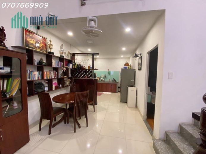 Bán nhà gần Võ Văn Ngân 6,1 x 12,4m2 chỉ 5,8 tỷ