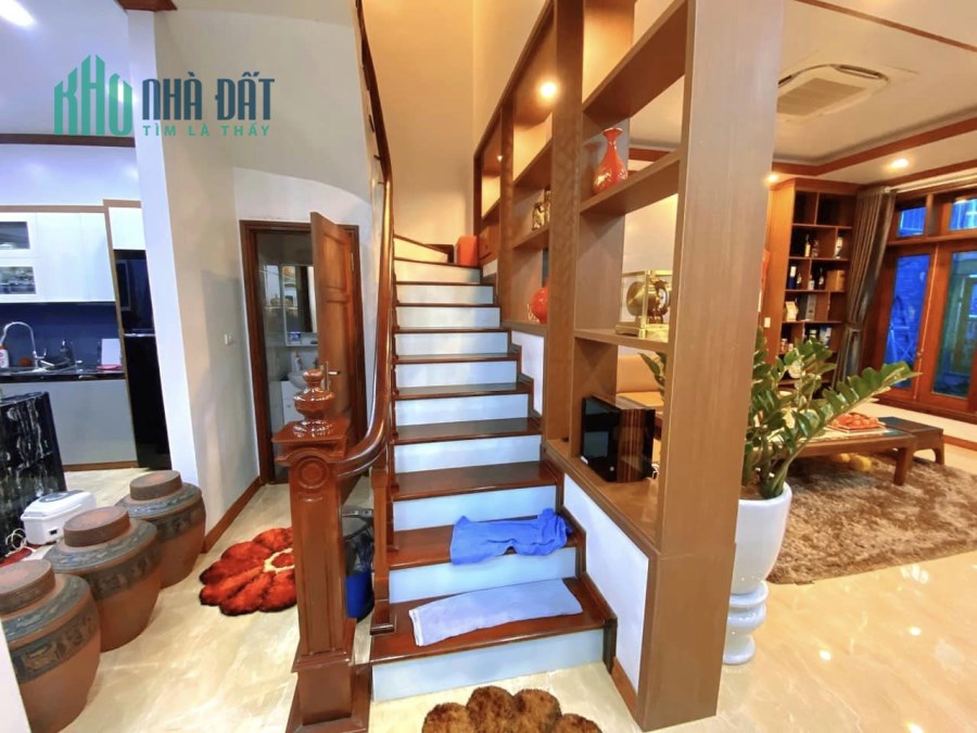 Mặt phố Nguyễn Hoàng 90m², 5 tầng, MT 6m, giá 20.5 tỷ Từ Liêm. Mua liên hệ: O94lO7l689