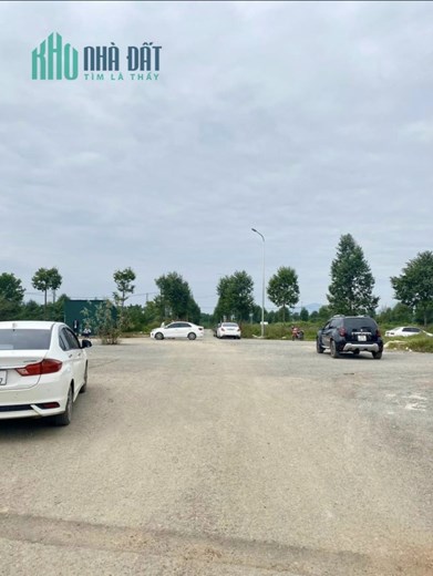 GẤP GẤP GẤP CHỦ CẦN TIỀN NÊN CẮT LỖ 500 TRIỆU LÔ ĐẤT 100M2 MẶT ĐƯỜNG ĐÔI KHU TÁI ĐỊNH CƯ ĐẠI HỌC