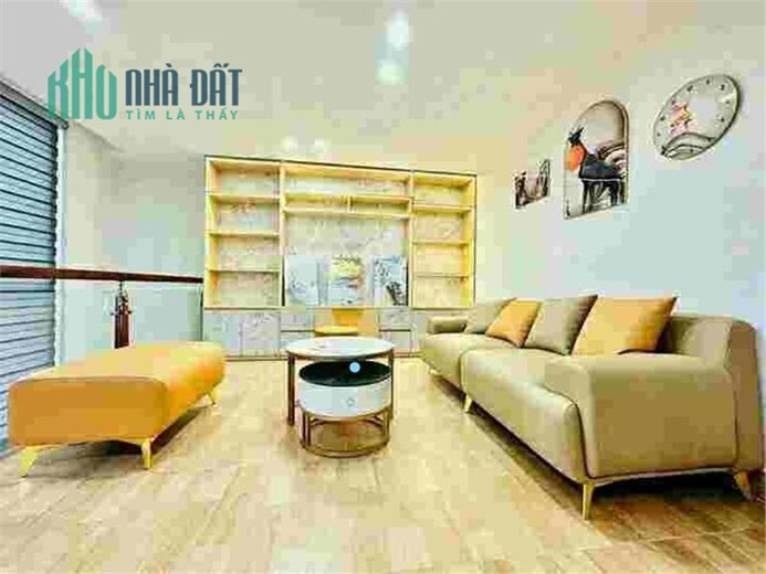 NHÀ ĐẸP GẦN 40MV,GIÁ 3,5 TỶ BẠC
NHÀ ĐẸP,ĐỂ LẠI TOÀN BỘ NỘI THẤT XỊN XÒ.
GIA THỤY,LONG BIÊN,HN