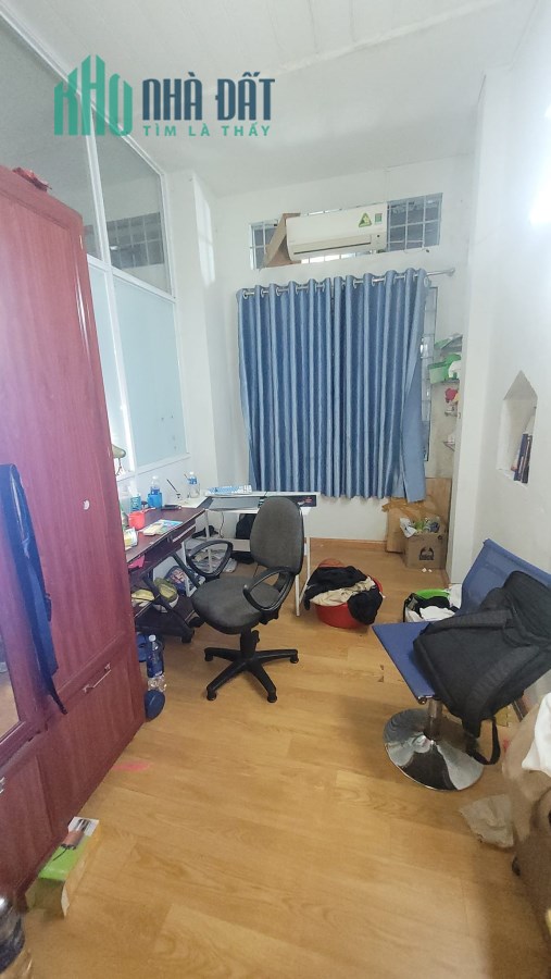 Bán nhà Mặt tiền Nguyễn Hồng Đào ngay Khu Bàu Bàu Cát, DT:3.8x13m, 2 tầng, 9.8 tỷ