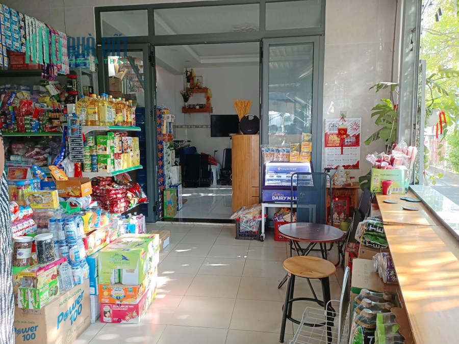 Bán nhà Mặt tiền Nguyễn Hồng Đào ngay Khu Bàu Bàu Cát, DT:3.8x13m, 2 tầng, 9.8 tỷ