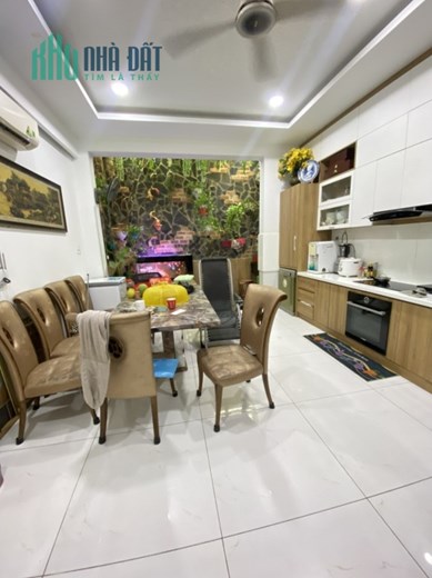 Mặt Tiền Chợ Lớn - Kinh Doanh Quận 6, 72m2, 4 Tầng, Giá rẻ hơn NH định giá 3tỷ