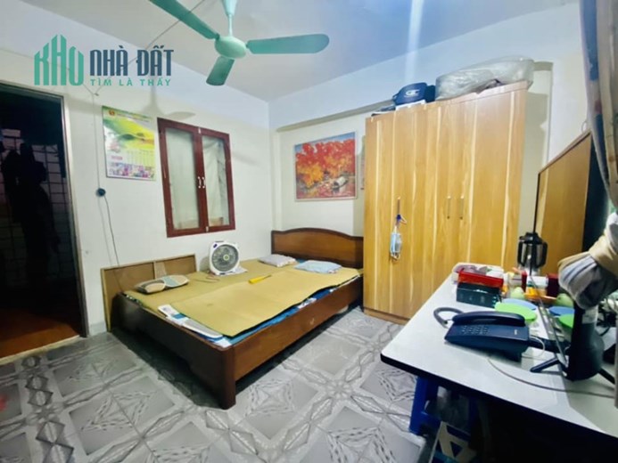 Chỉ 2.25 tỷ có ngay TT mặt phố Vũ Trọng Phụng- T3 - Sổ to - 3 ngủ nhà đẹp, full nội thất