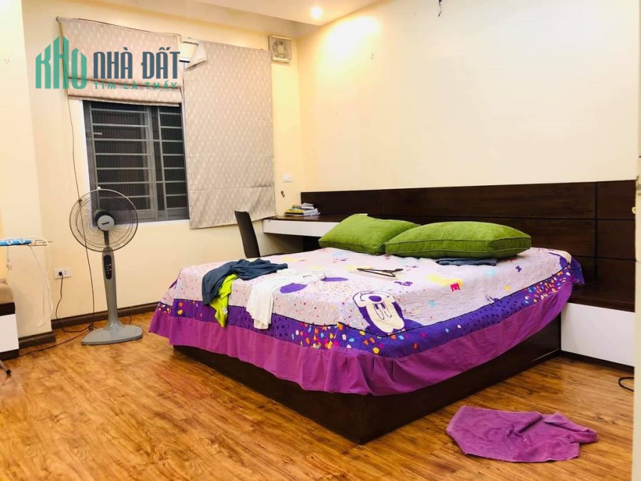 Chủ cần bán nhà Khu 7 thị trấn Trạm Trôi ô tô vào nhà tự xây 42m 3 tầng 3 ngủ đẹp ở ngay,