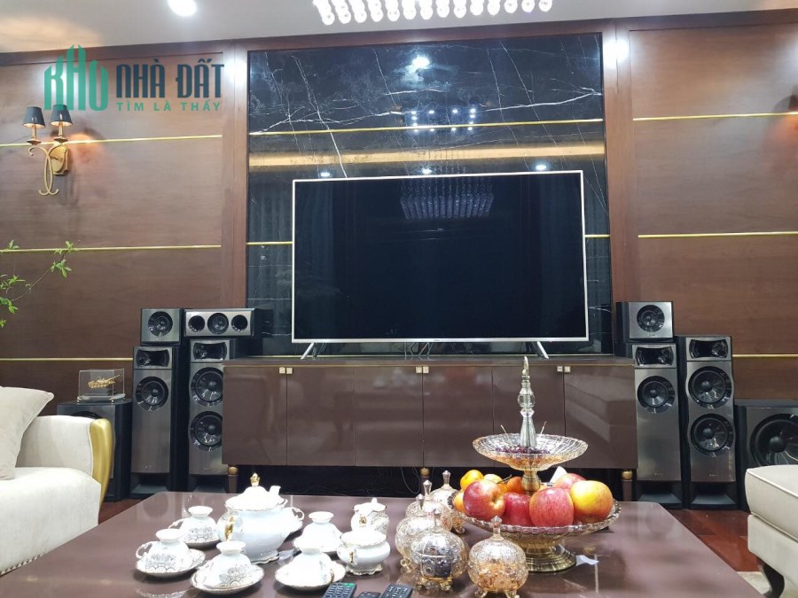 Ngụy như kon tum 68m, 5 tầng, mt4.8m, giá 18.6 tỷ( vỉa hè, ô tô tránh, KD đa dạng)