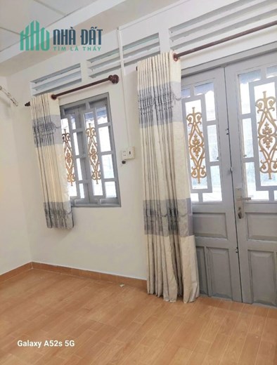 QUẬN 7 - 130M2 4 PN TẶNG HẾT NỘI THẤT XỊN GIÁ CỰC TỐT 3 TẦNG XE HƠI ĐẬU TRONG NHÀ,