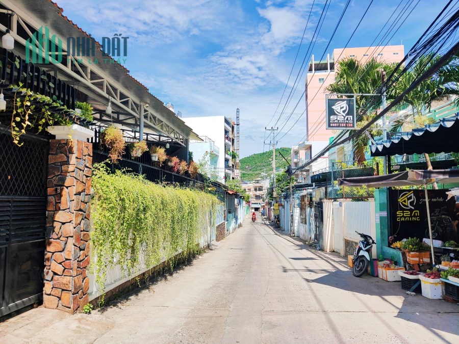 BÁN ĐẤT GẦN BIỂN NGAY BÃI TẮM VÀ KDL HÒN CHỒNG NHA TRANG KHÁNH HÒA