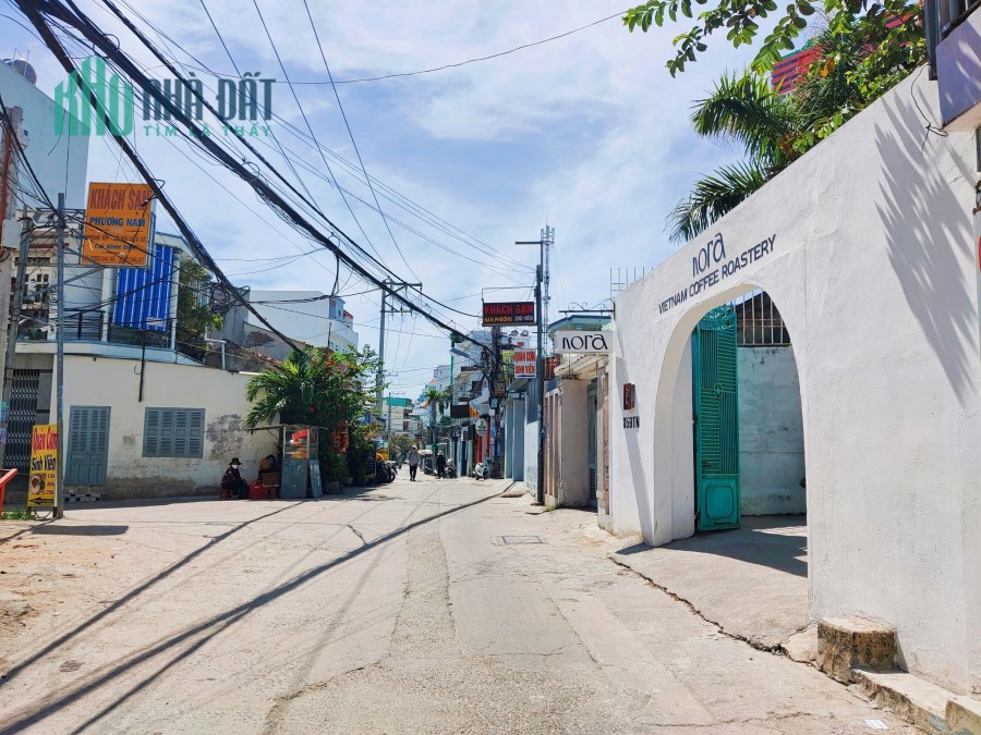 BÁN ĐẤT GẦN BIỂN NGAY BÃI TẮM VÀ KDL HÒN CHỒNG NHA TRANG KHÁNH HÒA