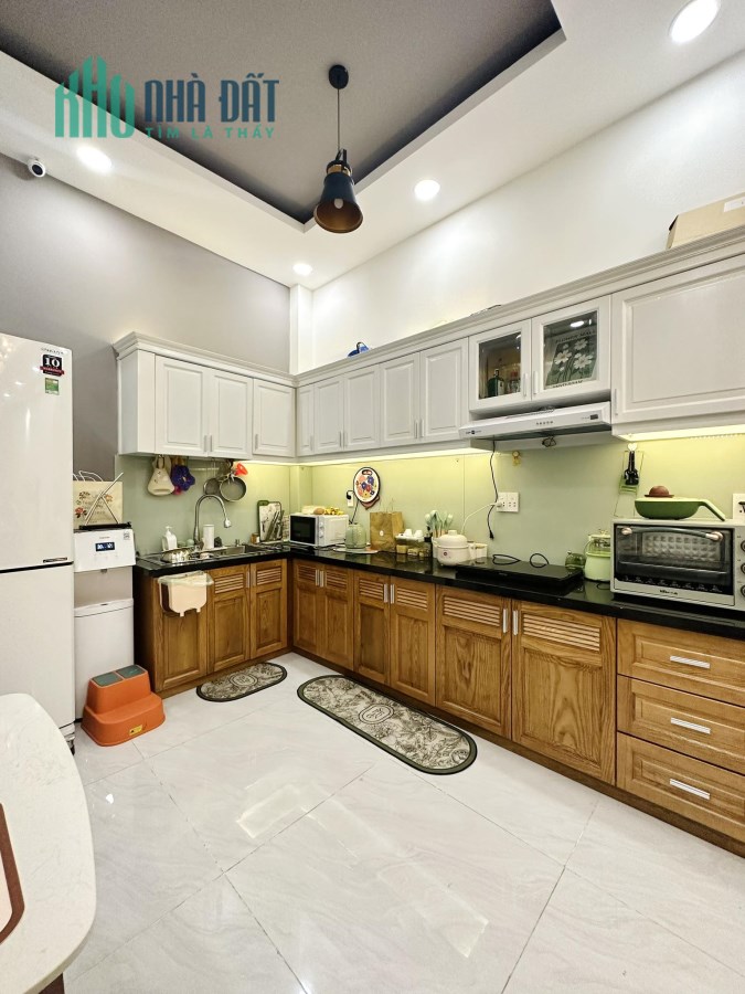 Bán nhà Tân Cảng P25 Bình Thạnh, 50m2, ngang 4.8m,HXH, ô tô ngủ trong nhà nhà ở ngay, 9.9 tỷ