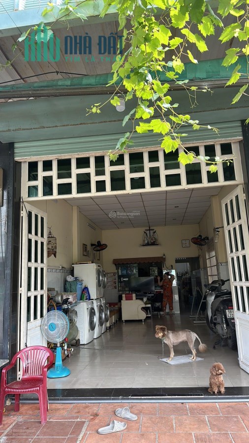 CƠ HỘI ĐẦU TƯ SINH LỜI CAO, CHÍNH CHỦ BÁN NHÀ MẶT TIỀN ĐƯỜNG D9, KDC VIỆT SING.