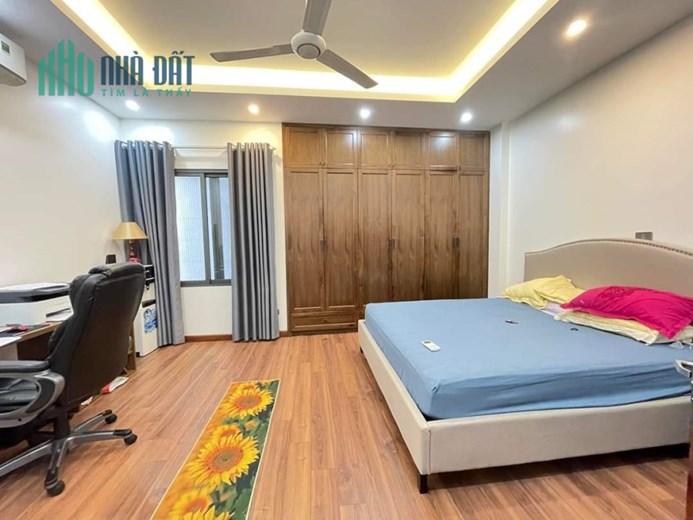 VIP QUÁ, QUAN NHÂN MẶT NGÕ, 3 NHÀ RA PHỐ, 6.X TỶ
