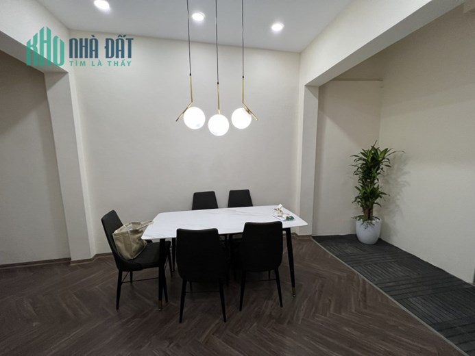Cần tiền gấp , chủ gửi bán nhà Trương Định , 58m2 , 5 tỷ , Sổ vuông đẹp , vài bước ra đường lớn