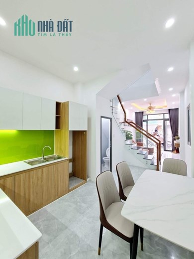 Sập Hầm - Nhà 2 Tầng Full Nội Thất Mặt Tiền Nguyễn Như Hạnh - Đường 7m5 Thông Ra Hoàng Thị Loan