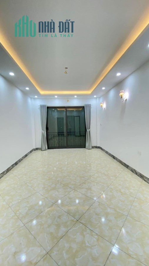 B.ÁN  NHÀ ĐƯỜNG THÁI HÀ, NHÀ RỘNG, NGÕ RỘNG THOÁNG SÁNG,  40M x  5 TẦNG MỚI ĐẸP HIỆN ĐẠI VỀ Ở NGAY