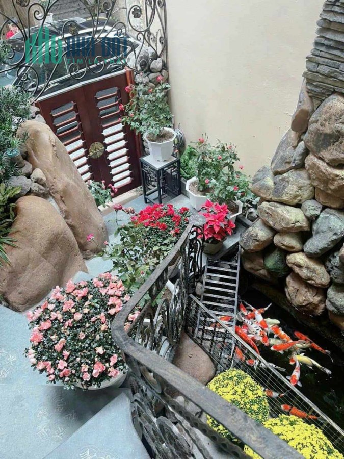 bán gấp  nhà liền kề ngõ 603  Lạc Long Quân. Võ Chí Công .  Xuân La. Tây Hồ . DT 140 m2 giá 31,5 tỷ