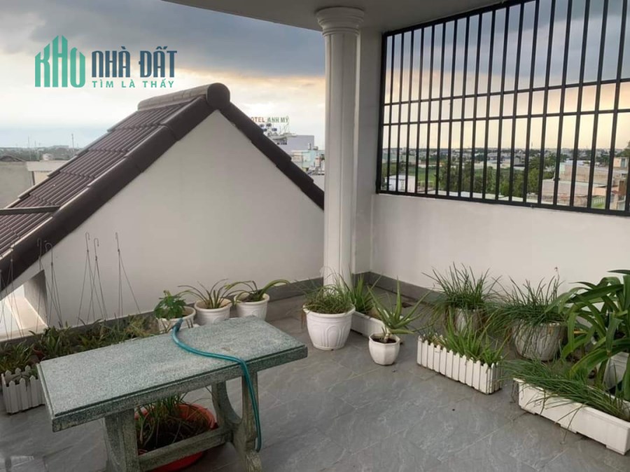 Cho thuê nhà nguyên căn 4 tầng 5pn đường Tây Lân, Bình Trị Đông A, Bình Tân