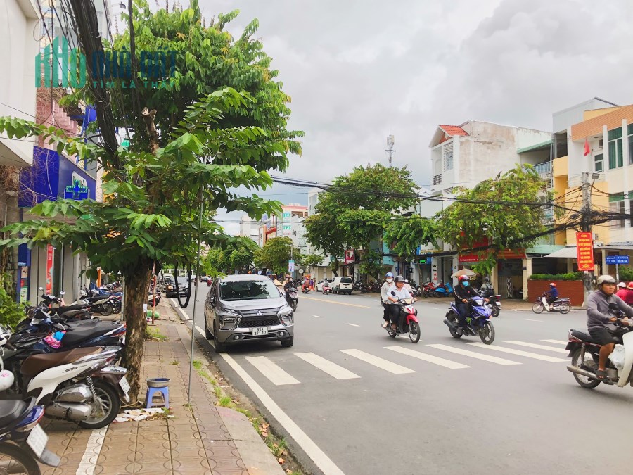 Chính chủ bán nhà MT Lý Tự Trọng thuận tiện KD, 103,7m2 SHR chỉ 22.5 tỷ. Lh;0772187810