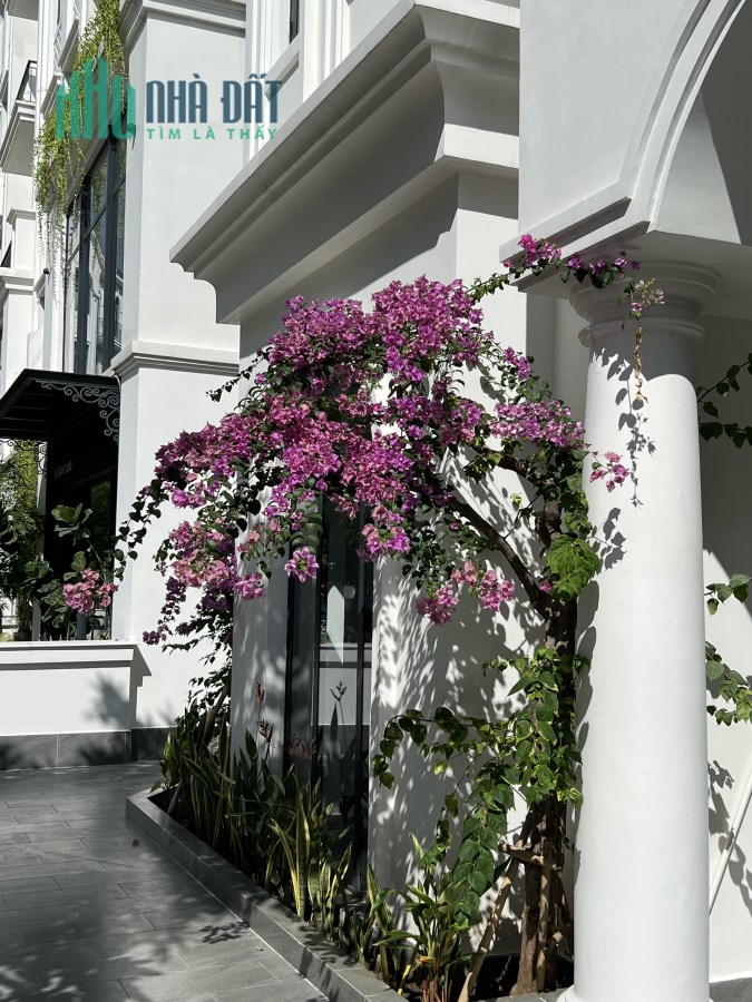 CẮT LỖ CỰC SÂU NHÀ PHỐ THE MANHATTAN  VINHOMES GRAND PARK QUẬN 9 . LH; 093 273 8182