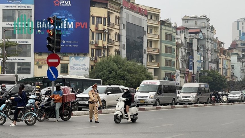 BÁN NHÀ MẶT PHỐ NGÃ TƯ SỞ TRƯỜNG CHINH, VỈA HÈ 5M, KD SẦM UẤT: 60.9M2, MT 4.2M 14.6 TỶ
