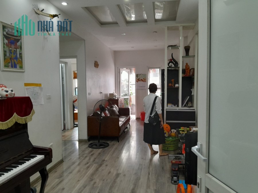 Bán căn CHCC Linh Đàm ,DT 61m2,  2n2vs,giá 2,25tỷ