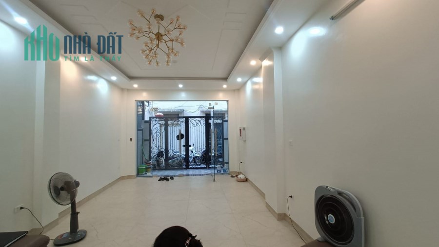 Bán nhà Võ Chí Công, 64m2, 7T, 4m, 12.5 tỷ, thang máy, Tây Hồ.