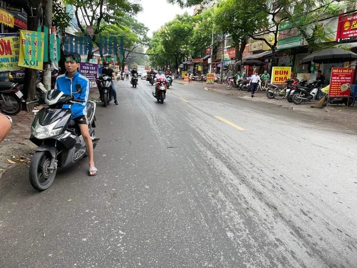 Bán Nhà Mặt Phố Trần Cung 73m2 x 2 tầng, mặt Phố ở sướng kinh doanh đỉnh, khách mua đầu tư xây 7-8