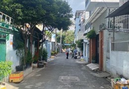 BA BƯỚC RA SÂN GOLF TÂN SƠN NHẤT - NGAY KHU VIP NHẤT ĐƯỜNG TÂN SƠN -  HẺM XE TẢI - NHÀ 4 TẤM ĐANG