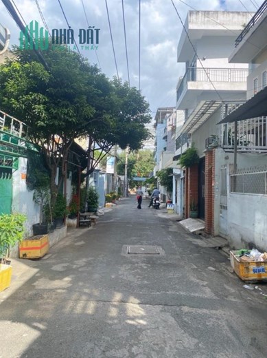 BA BƯỚC RA SÂN GOLF TÂN SƠN NHẤT - NGAY KHU VIP NHẤT ĐƯỜNG TÂN SƠN -  HẺM XE TẢI - NHÀ 4 TẤM ĐANG