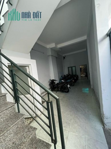 BA BƯỚC RA SÂN GOLF TÂN SƠN NHẤT - NGAY KHU VIP NHẤT ĐƯỜNG TÂN SƠN -  HẺM XE TẢI - NHÀ 4 TẤM ĐANG