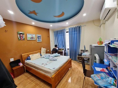 Bán Nhà Quận 11, Ô-TÔ ĐỔ CỬA, 80m2, 3 Phòng, 11.5 TỶ CÒN 8 TỶ, CỰC RẺ